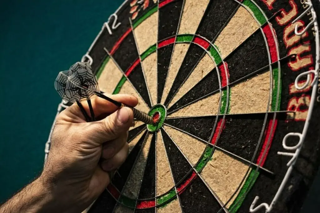 easy dart game on dartboard